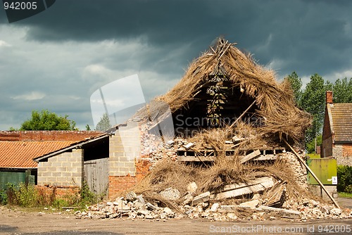 Image of Storm damaged thatch