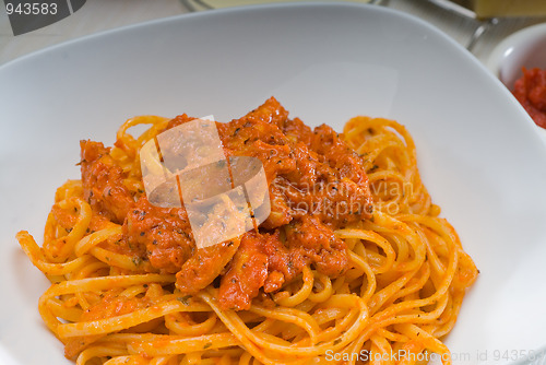 Image of tomato and chicken pasta