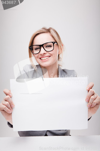 Image of young business woman