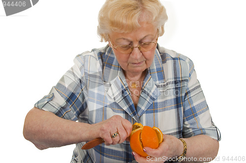 Image of Peeling Fruit