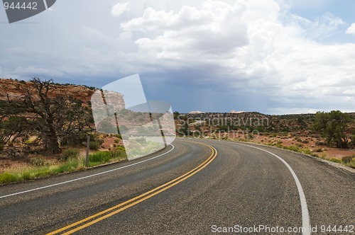 Image of Curving road