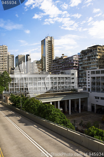 Image of traffic road and building