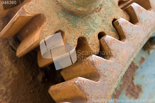 Image of detail of old rusty gears