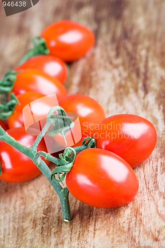 Image of tomatoes bunch
