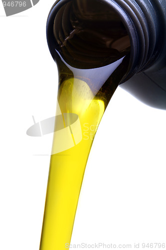 Image of Engine oil and bottle