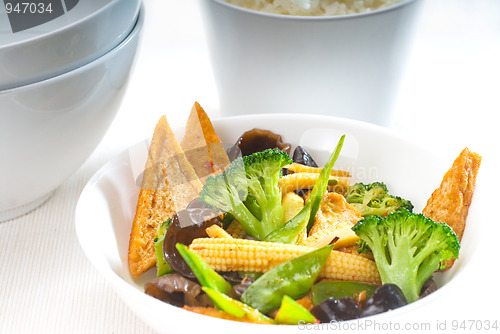 Image of tofu beancurd and vegetables