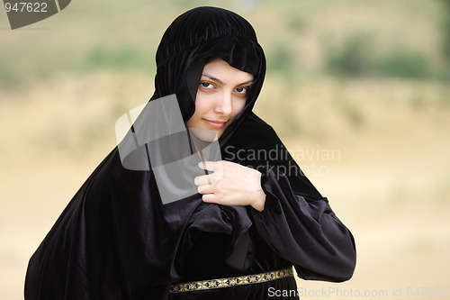 Image of Woman in shawl