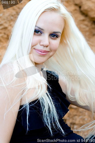 Image of attractive blond woman 