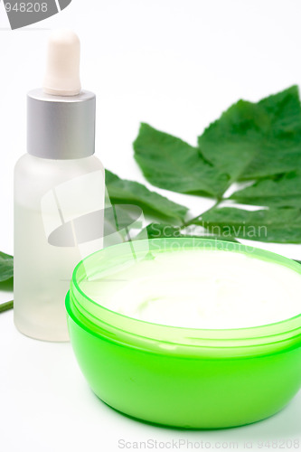 Image of cosmetic products 