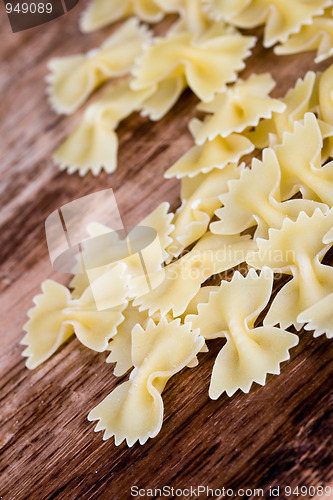 Image of uncooked pasta