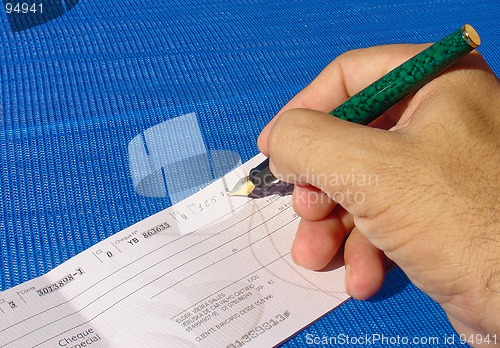 Image of FIlling a check