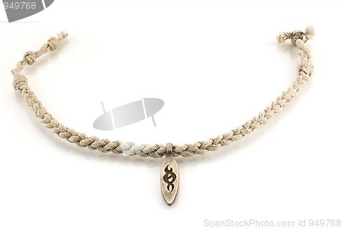 Image of A rope with a pendant