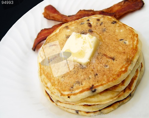 Image of breakfast pancakes and bacon