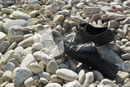 Image of A pair of black shoes