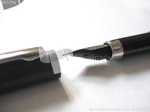 Image of fountain writing pen