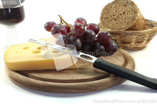 Image of Cheese with bread