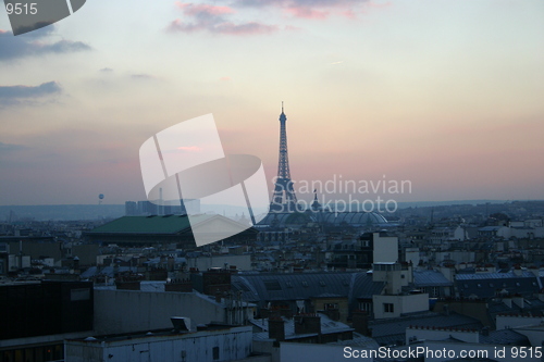 Image of Eiffel Tower from Afar