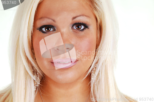 Image of Face of blond girl.