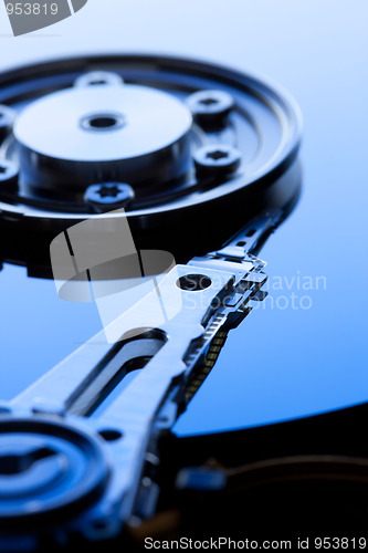 Image of  	hard disk drive detail