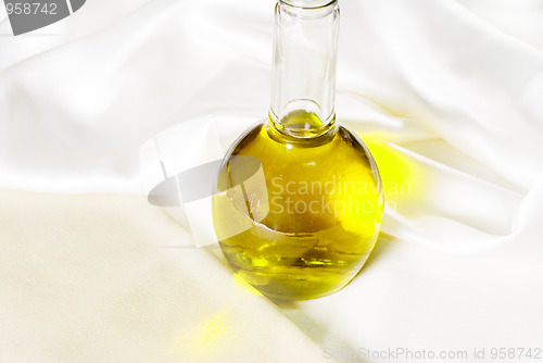 Image of italian exta virgin olive oil