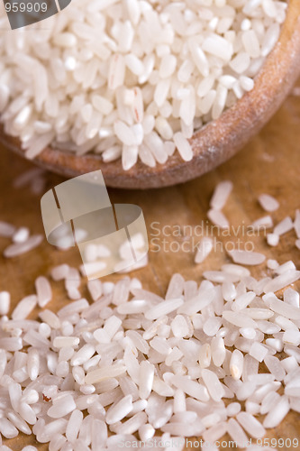 Image of uncooked white rice