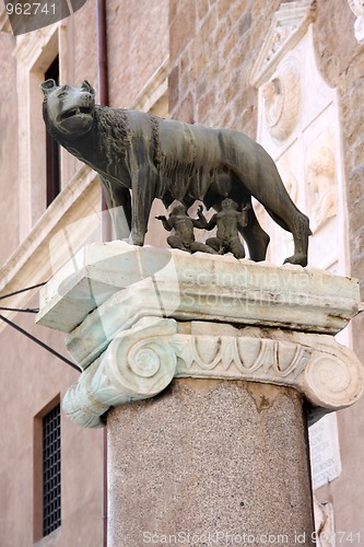 Image of Romul and Remus in Rome, Italy