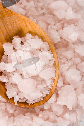 Image of sea salt on a wooden spoon 