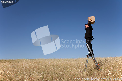 Image of Delivering service