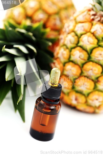 Image of pineapple essential oil