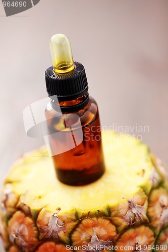 Image of pineapple essential oil