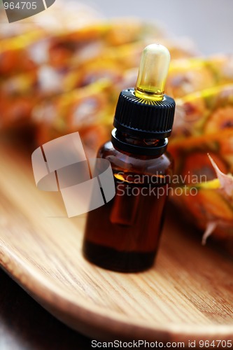 Image of pineapple essential oil