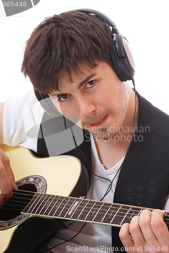 Image of Man with guitar 