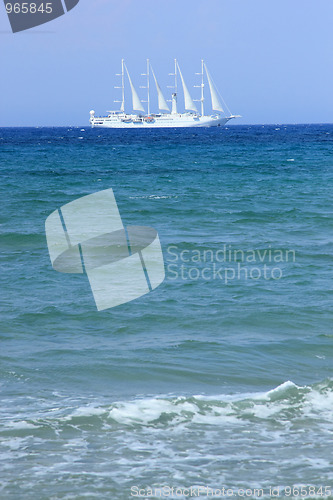 Image of The white ship sailing 