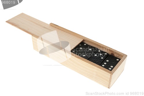 Image of Domino in wooden box 