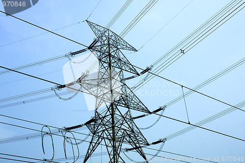 Image of transmission tower 