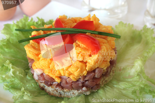 Image of Scrambled eggs with ham