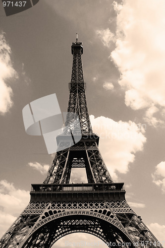 Image of Eiffel Tower 