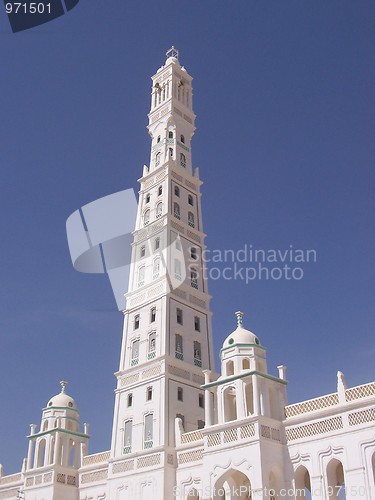 Image of White minaret