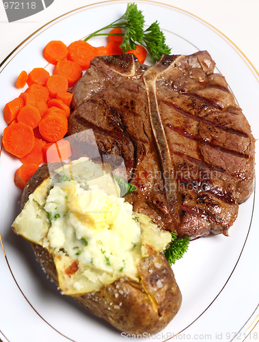 Image of Porterhouse steak meal top view