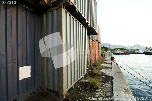 Image of Shipping containers. 