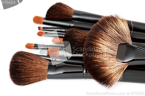 Image of make-up brushes