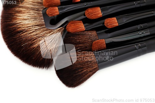 Image of make-up brushes