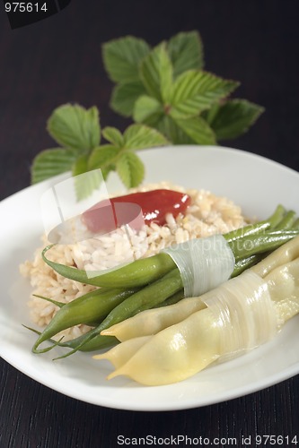 Image of Brown rice and bean with red dressing