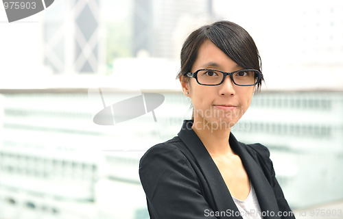 Image of young business woman