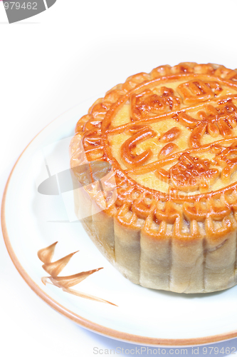 Image of moon cakes on dish 