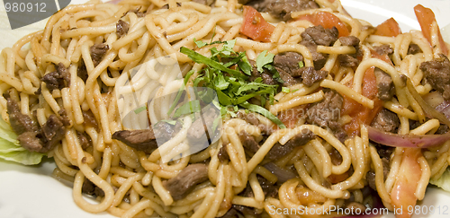 Image of tallarin saltado de carne 