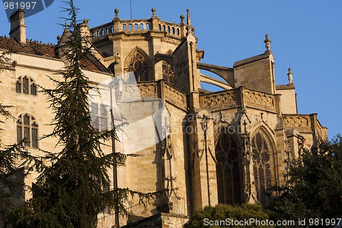 Image of a wing of the Cathedral of Auch 