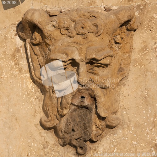 Image of fountain in the staircase of Auch