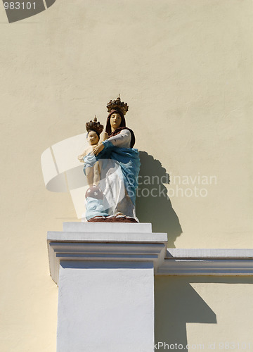 Image of holy mary statue 