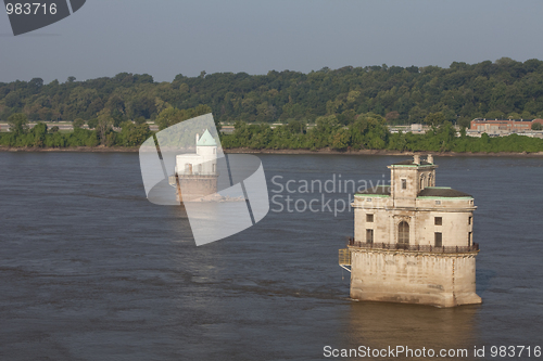 Image of Mississippi River and water towers